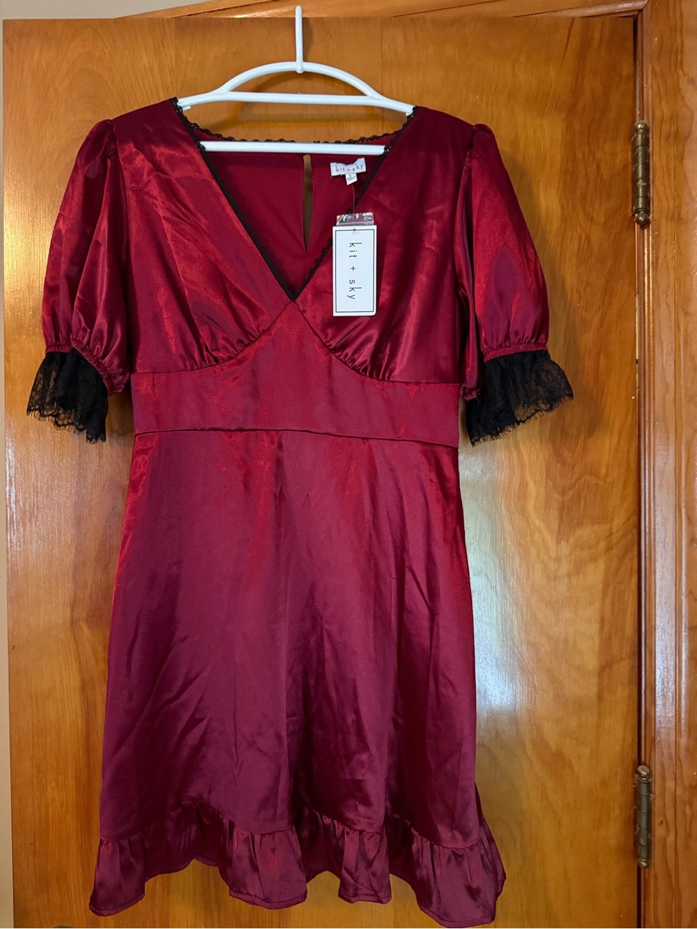 NWT - Kit & Sky shower sleeve dress Size L